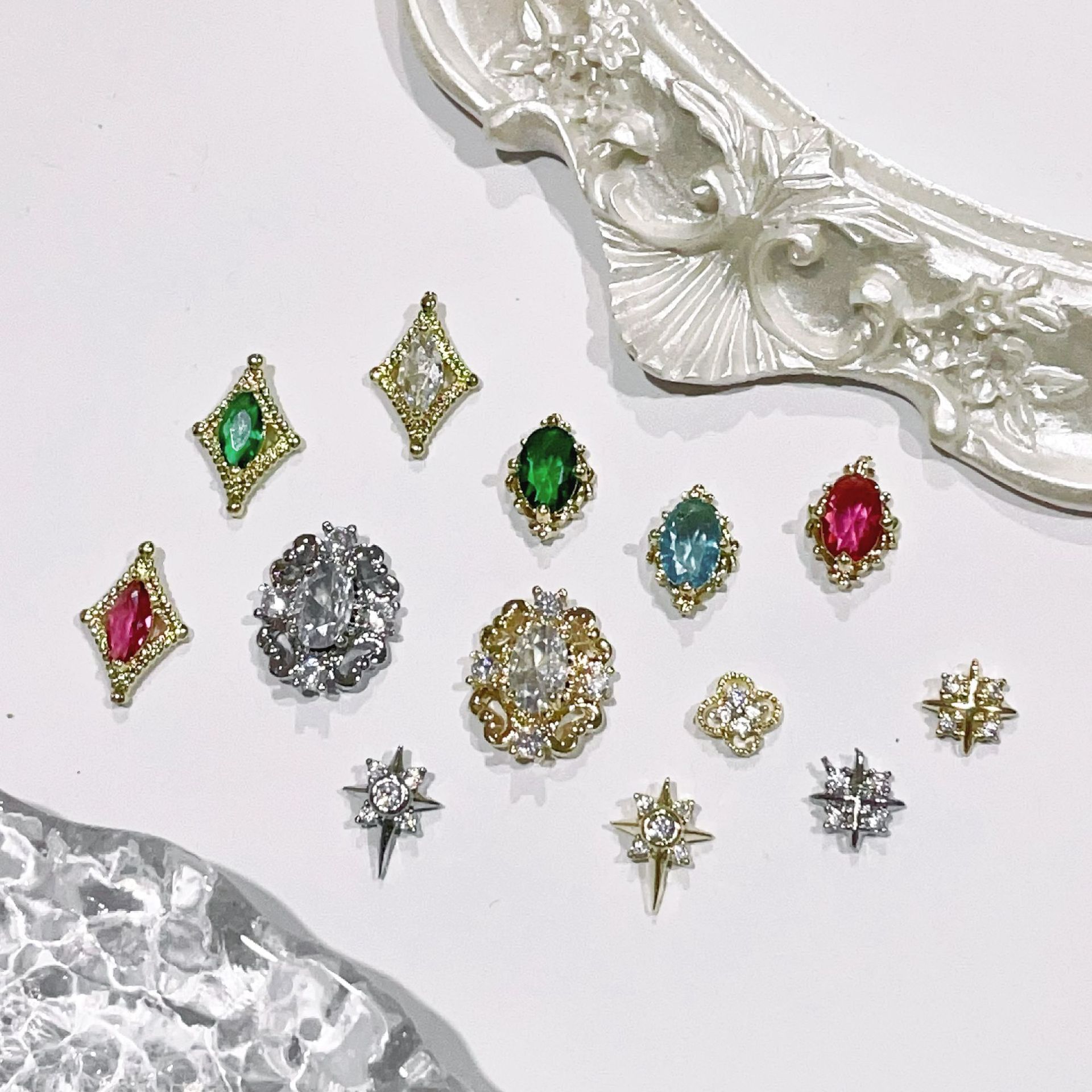 5Pcs Luxury Retro Zircon Nail  - Nail Art Xl ulasan dan harga