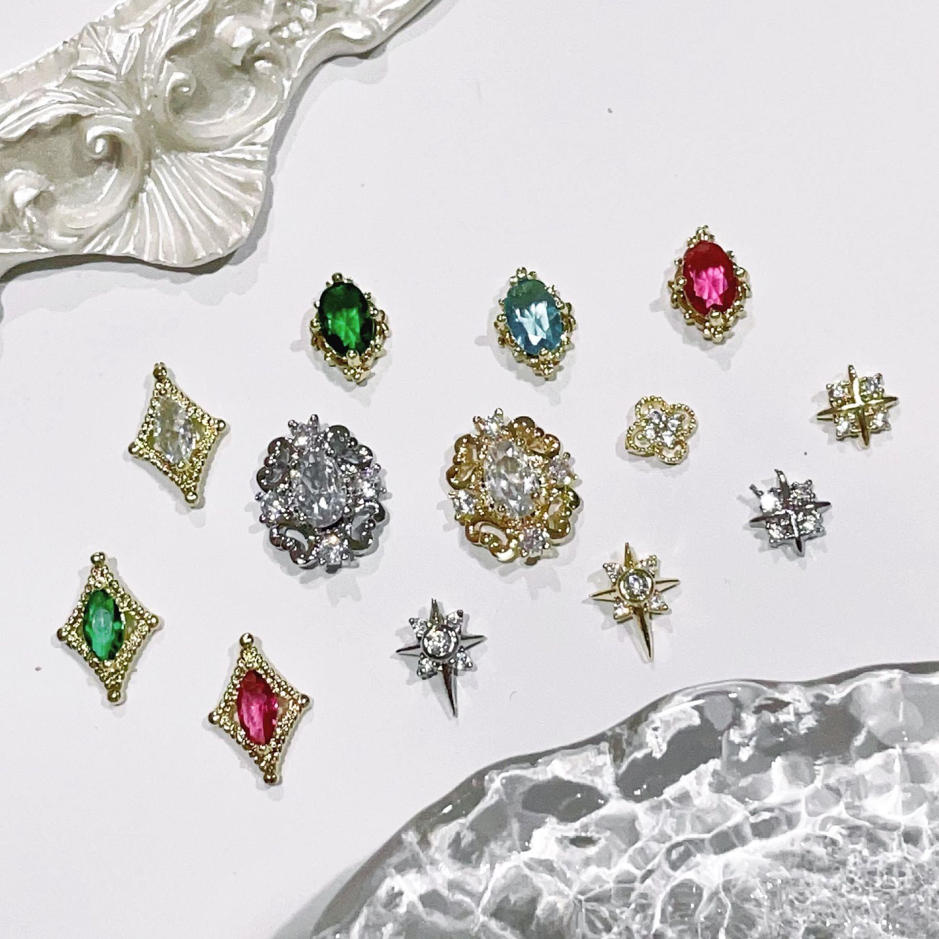 5Pcs Luxury Retro Zircon Nail  - Nail Art Xl ulasan dan harga