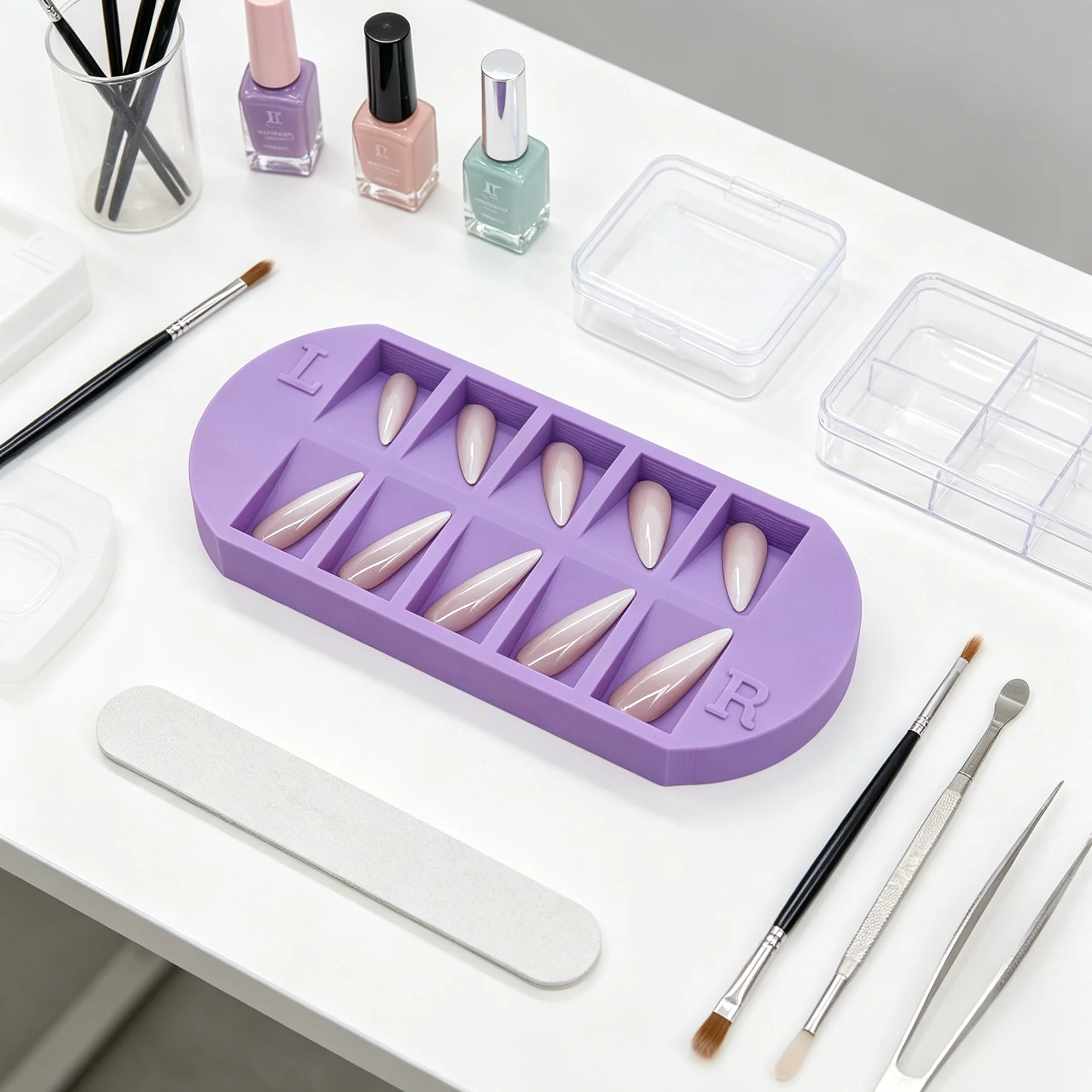8-Grids Nail Tip Storage Tray  - Nail Art Simple ulasan dan harga